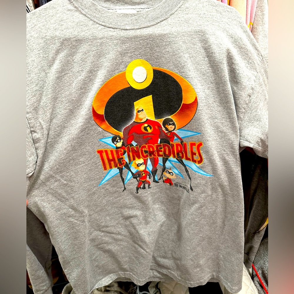 Rare Disney Incredibles long sleeve men’s shirt
